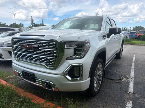 Used 2019 GMC Sierra 1500 Denali w/ Denali Ultimate Package AWD/4WD image 3