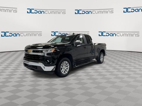 Used 2025 Chevrolet Silverado 1500 LT AWD/4WD image 4