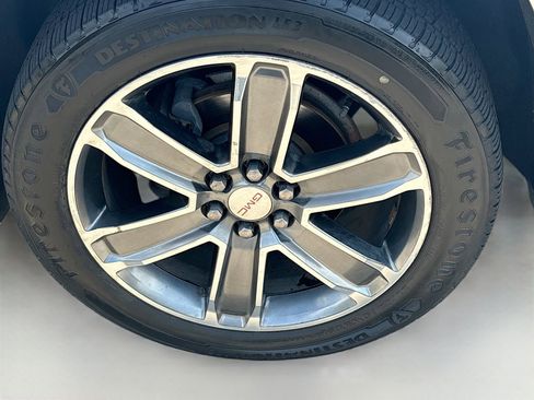 Used 2019 GMC Acadia Denali AWD/4WD image 32