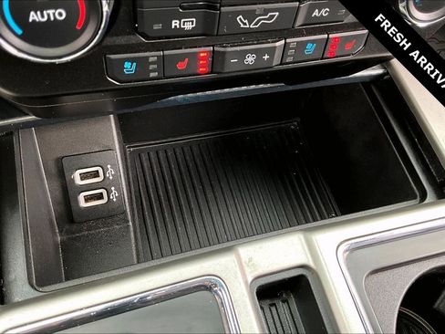 Used 2019 Ford F150 Lariat image 16