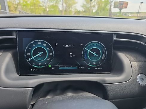 Used 2022 Hyundai Tucson Limited image 12