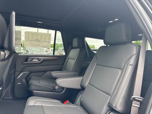 New 2026 GMC Yukon Denali w/ Denali Reserve Package AWD/4WD image 31