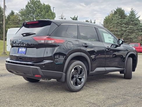 New 2026 Nissan Rogue SV w/ SV Premium Package image 12