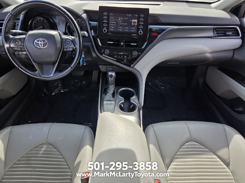 Used 2022 Toyota Camry SE FWD image 12