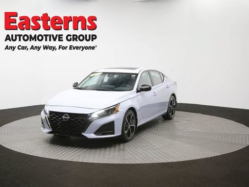 Used 2025 Nissan Altima 2.5 SR w/ SR Premium Package FWD image 55