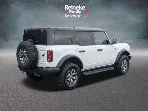 Used 2025 Ford Bronco Badlands image 5