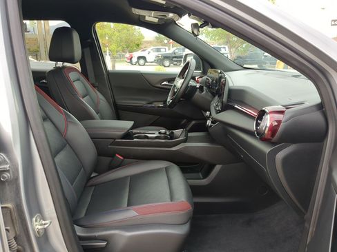 Used 2025 Chevrolet Equinox RS AWD/4WD image 29