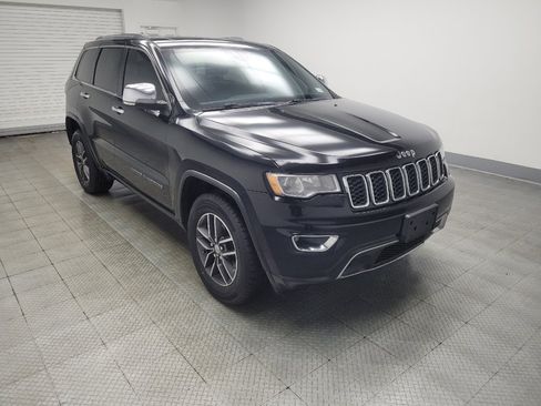 Used 2017 Jeep Grand Cherokee Limited AWD/4WD image 11