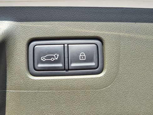 Used 2025 Hyundai Santa Fe Calligraphy FWD image 11