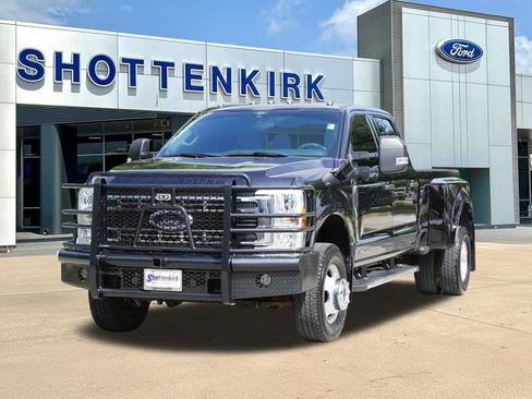 Used 2024 Ford F350 XLT w/ 360-Degree Camera Package AWD/4WD image 3