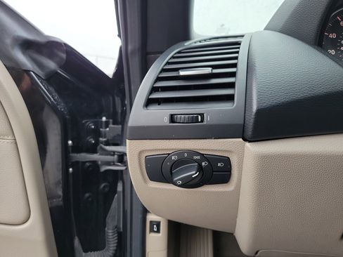 Used 2009 BMW 128i Convertible image 15