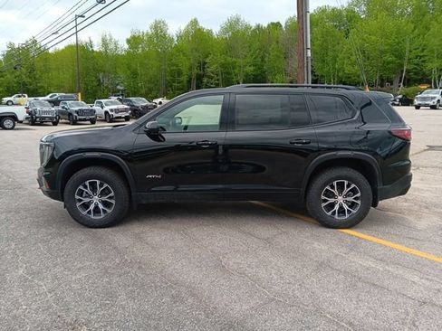New 2026 GMC Acadia AT4 w/ LPO, Floor Liner Package AWD/4WD image 4