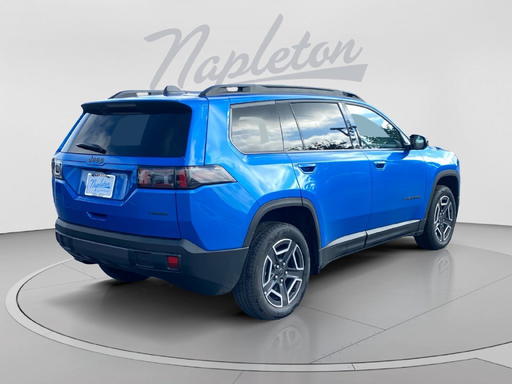 Used 2026 Jeep Cherokee Laredo AWD/4WD image 6