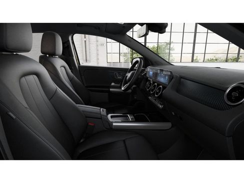 New 2026 Mercedes-Benz GLA 250 4MATIC image 4
