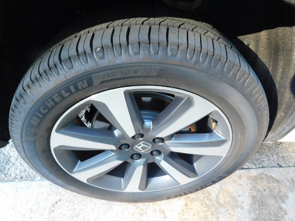 Certified 2025 Honda Pilot Elite image 8