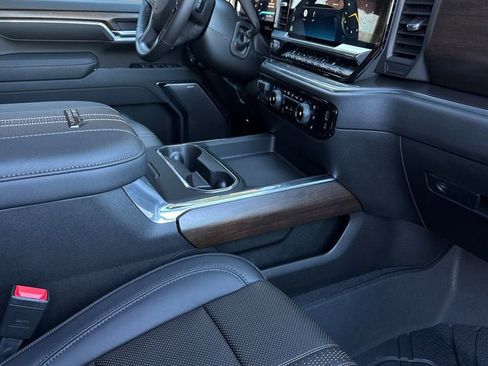 New 2026 Chevrolet Silverado 3500 High Country w/ High Country Premium Package image 15