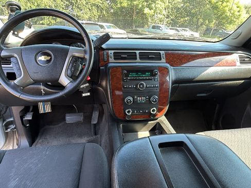 Used 2012 Chevrolet Avalanche LS w/ All-Star Edition RWD image 19
