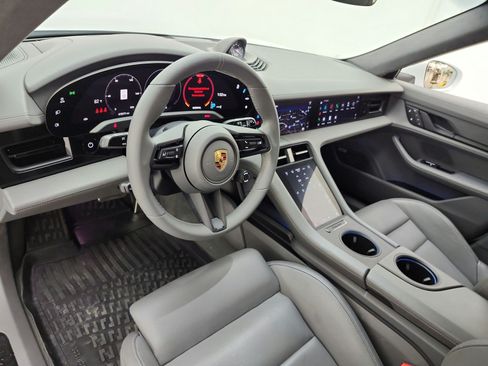 Used 2022 Porsche Taycan GTS w/ Technology Package AWD/4WD image 9