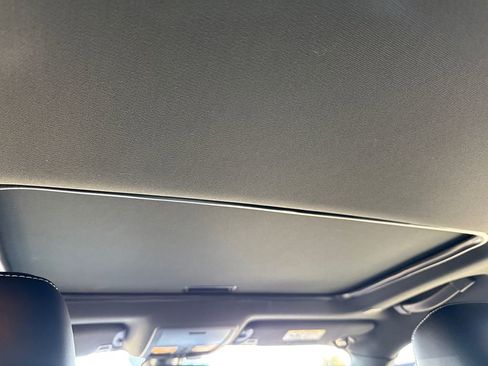 Used 2023 Dodge Challenger SRT Hellcat w/ Driver Convenience Group image 16