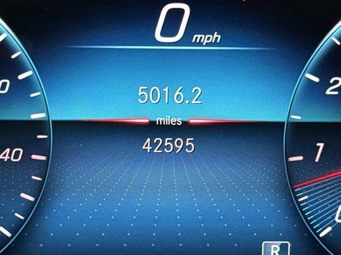 Used 2020 Mercedes-Benz GLE 350 4MATIC image 27