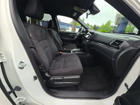 Used 2022 Honda Pilot Sport image 11