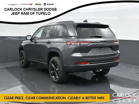 New 2025 Jeep Grand Cherokee Altitude image 8