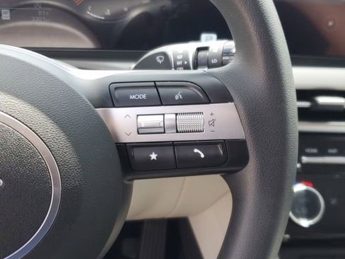 Used 2025 Hyundai Tucson SEL FWD image 22