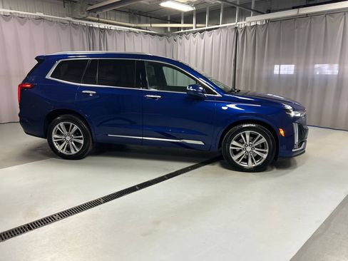 Used 2024 Cadillac XT6 Premium Luxury AWD/4WD image 8