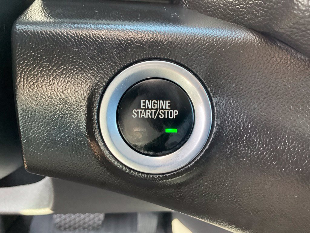 Used 2023 GMC Terrain SLE w/ Driver Convenience Package FWD image 14