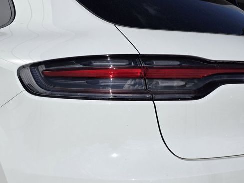 Used 2025 Porsche Macan S image 12