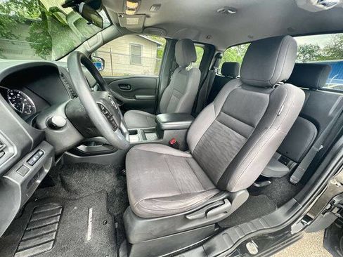 Used 2022 Nissan Frontier S w/ Technology Package RWD image 18