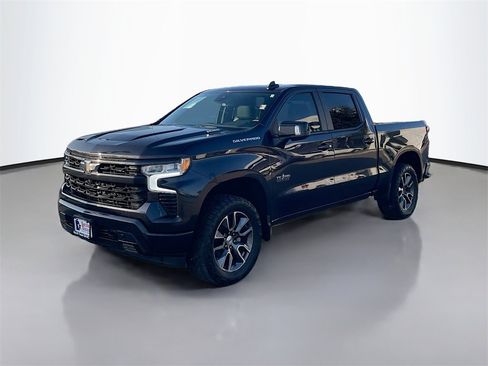 Used 2022 Chevrolet Silverado 1500 RST image 3