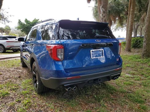 Used 2020 Ford Explorer ST w/ ST Street Pack image 3