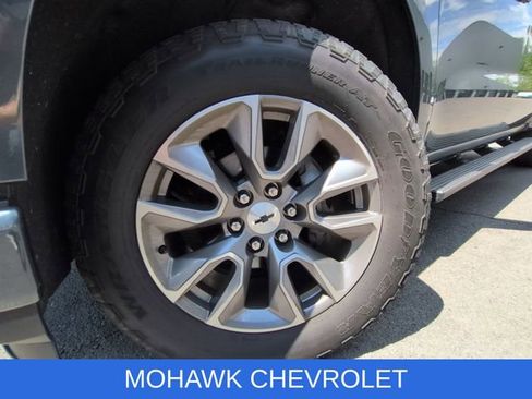 Used 2022 Chevrolet Silverado 1500 RST AWD/4WD image 8