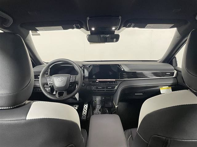 New 2026 Toyota Camry Hybrid AWD/4WD image 11
