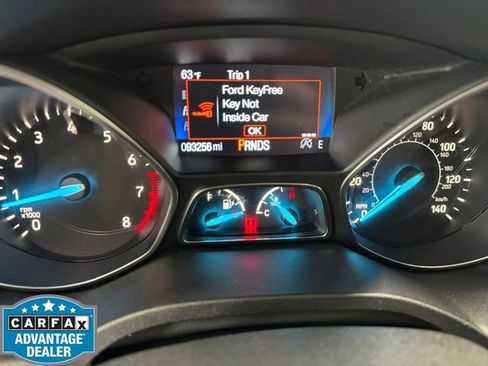 Used 2019 Ford Escape SE AWD/4WD image 2