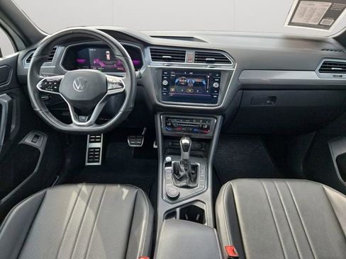 Used 2022 Volkswagen Tiguan SE R-Line AWD/4WD image 18