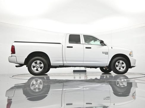 Used 2019 RAM 1500 Express AWD/4WD image 39