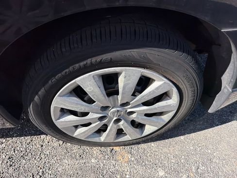 Used 2016 Nissan Sentra S FWD image 12