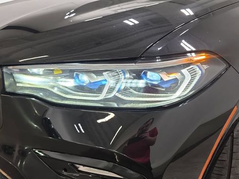 Used 2022 BMW X7 M50i w/ Cold Weather Package AWD/4WD image 29