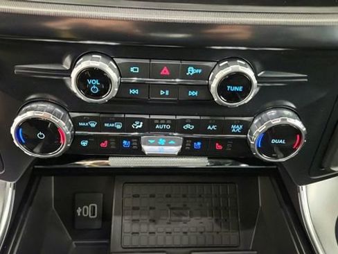 New 2025 Ford F150 Platinum image 18