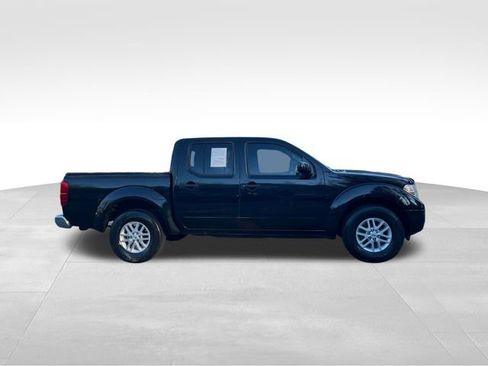 Used 2017 Nissan Frontier SV w/ SV Value Truck Package image 6