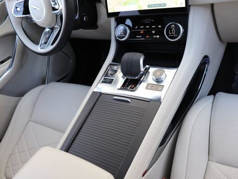 Used 2021 Jaguar F-PACE S AWD/4WD image 53