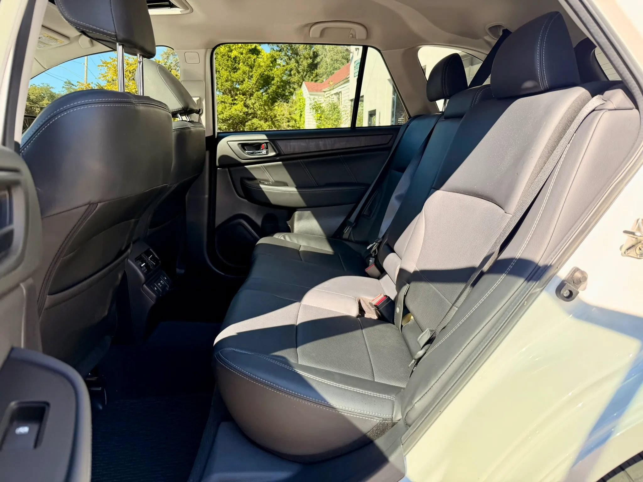Used 2019 Subaru Outback 2.5i Limited w/ Popular Package #2 AWD/4WD image 30