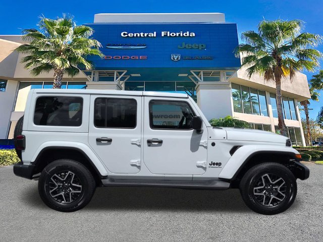 New 2027 Jeep Wrangler Unlimited Sahara AWD/4WD image 3