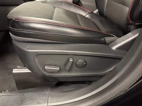 Used 2025 Ford Escape ST-Line Select image 25