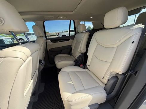 Used 2020 Cadillac XT6 Premium Luxury FWD image 14