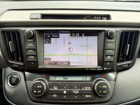 Used 2018 Toyota RAV4 Adventure image 33