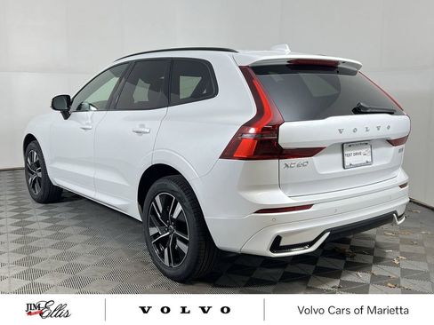 Used 2026 Volvo XC60 B5 Core w/ Climate Package image 7