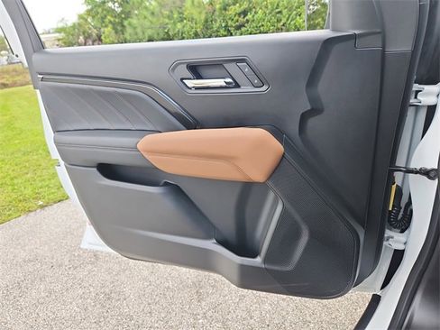 New 2026 GMC Canyon AT4 image 18